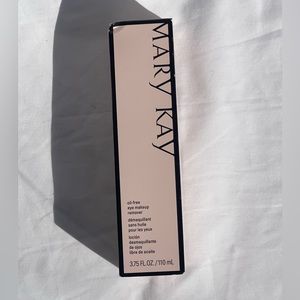 Brand new oil free eye make up remover.